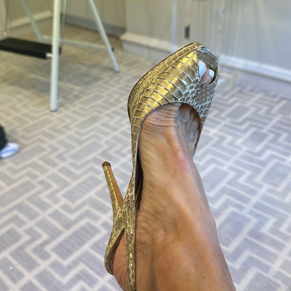 Jimmy Choi skin platform heels.